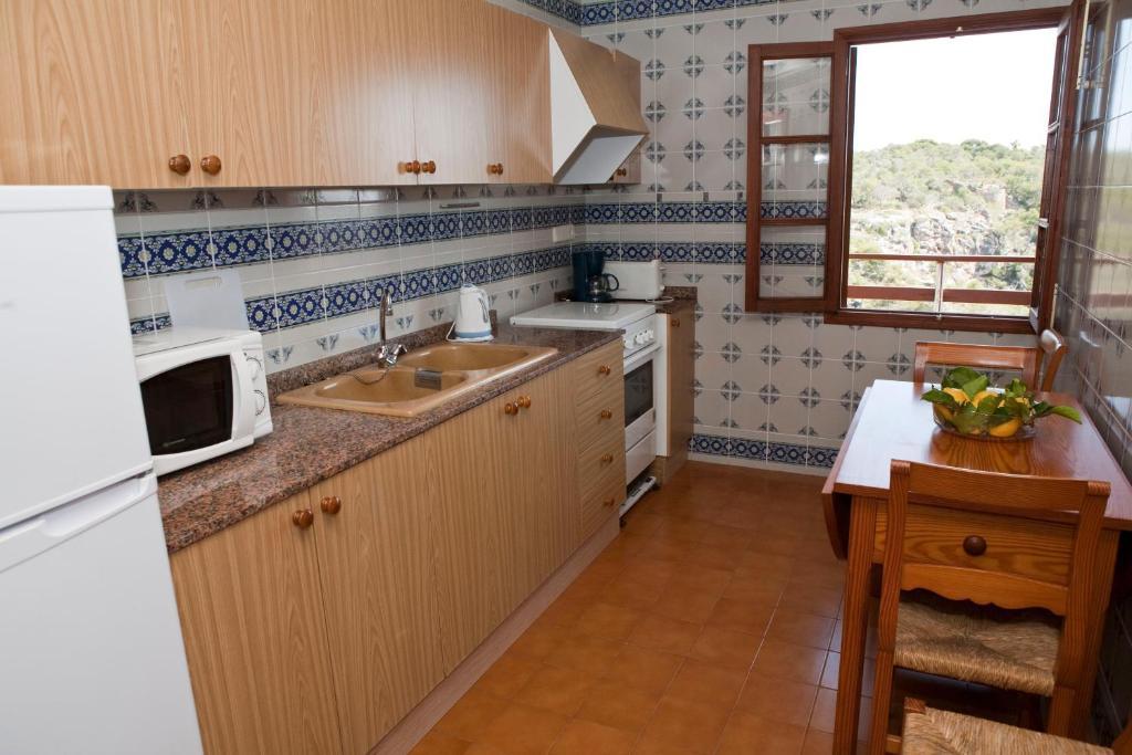 Apartamentos Llevant Cala Figuera  Ruang foto